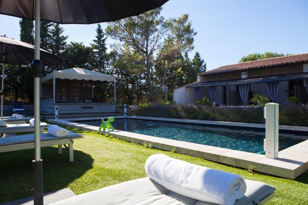 L'Auberge De L'Aubergine Eygalières Δωμάτιο φωτογραφία