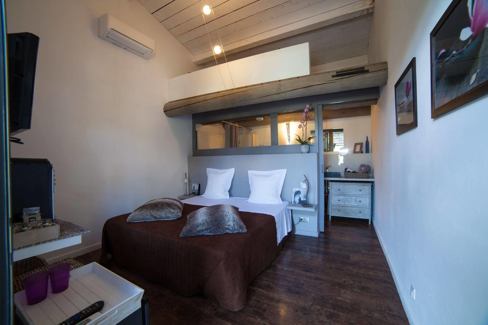 L'Auberge De L'Aubergine Eygalières Εξωτερικό φωτογραφία
